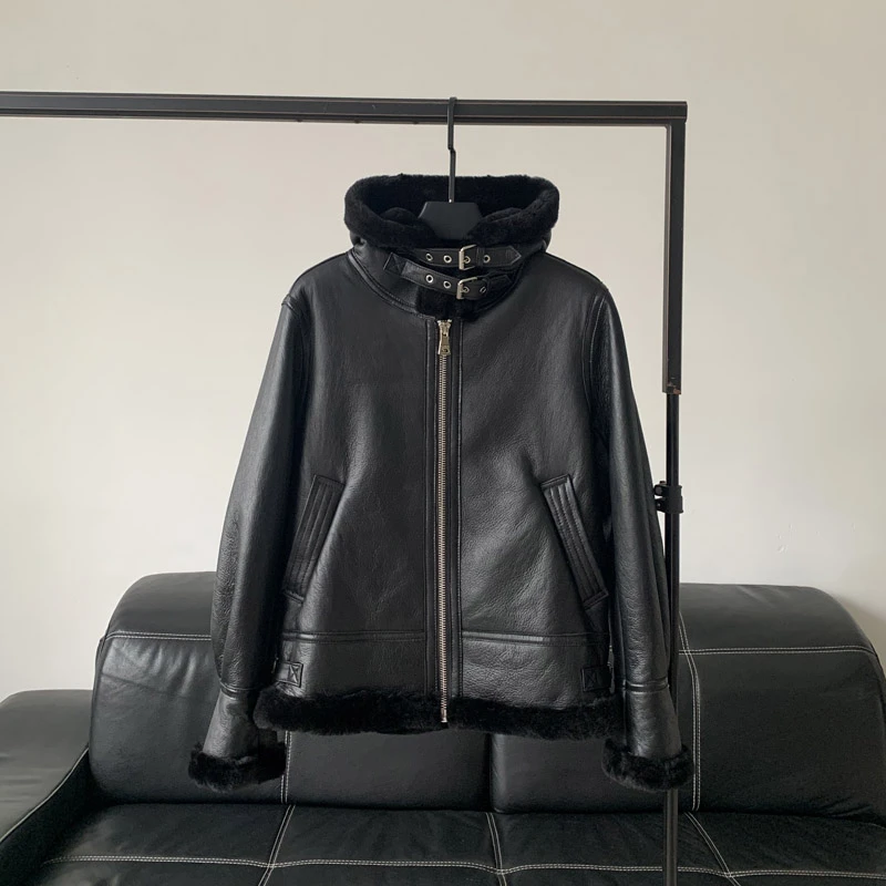 JL2059皮毛一体外套女短款绒面皮连帽真皮羊羔毛机车皮草