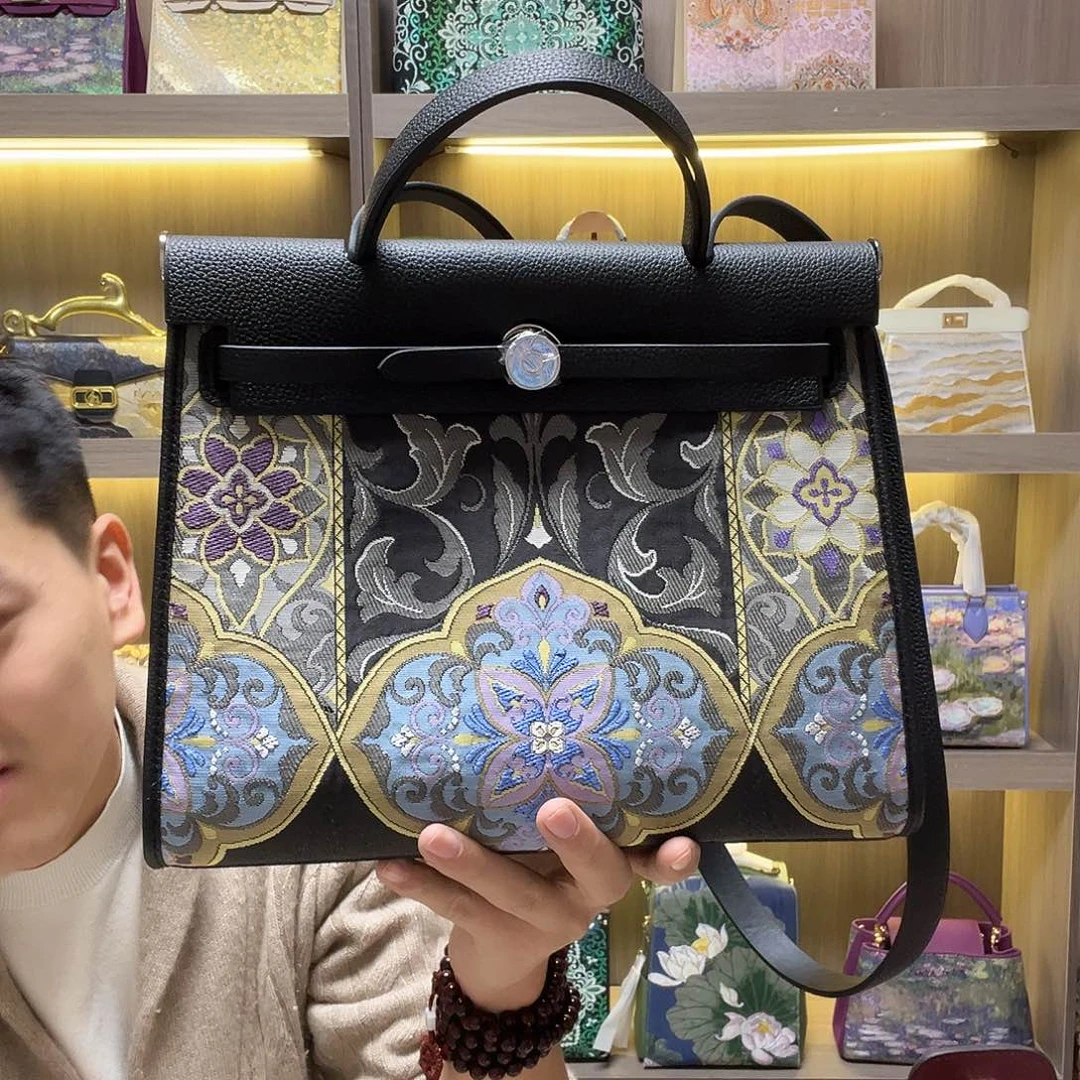 绯****8你是在哪呢我是真的不想去你那里上班啊你