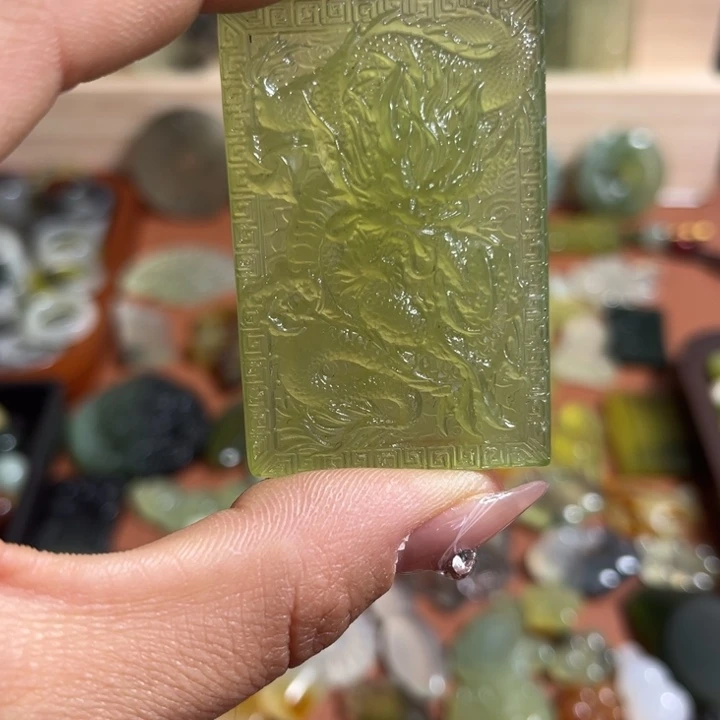 蛇纹石玉合金颈饰