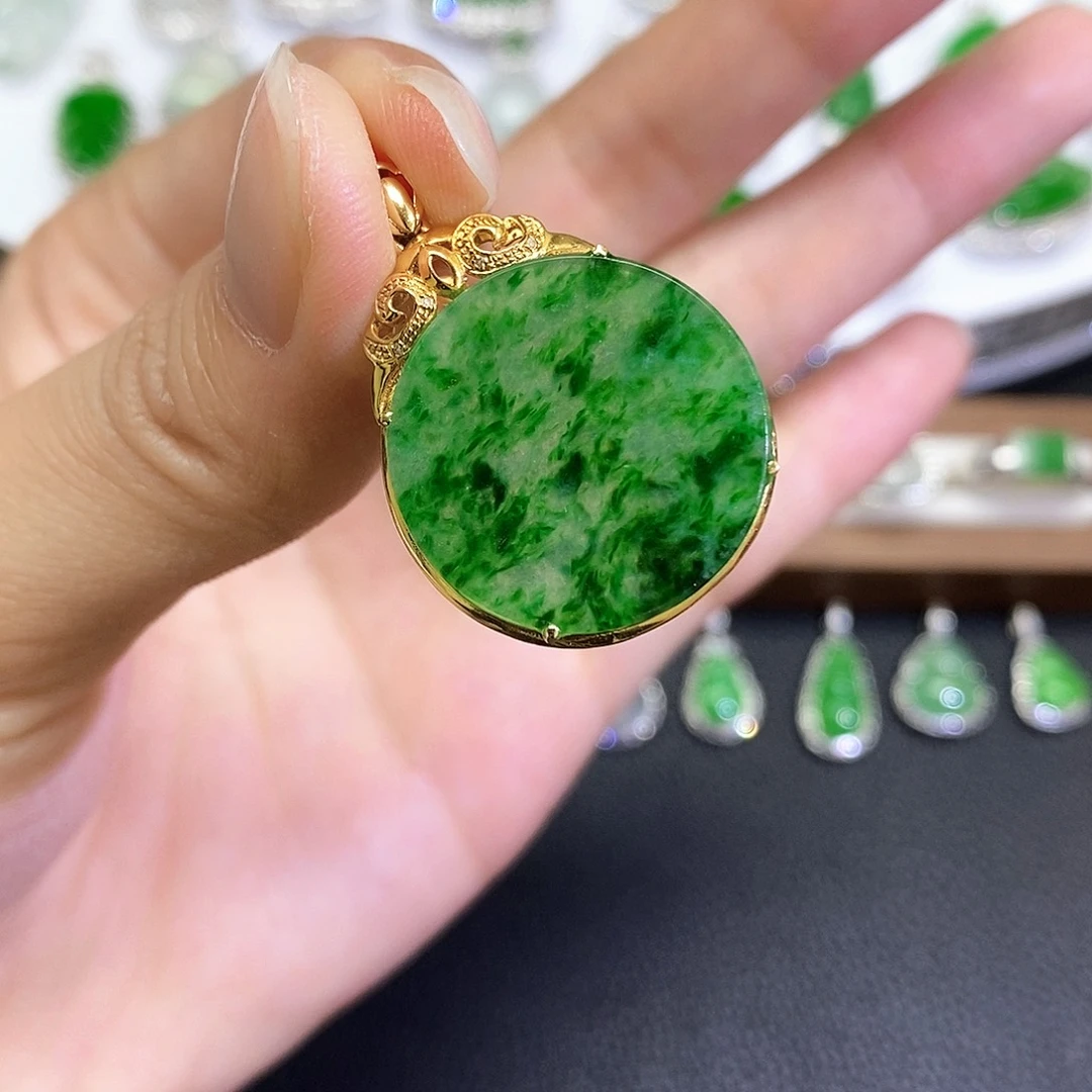 翡翠18K金镶嵌吊坠(不含链)