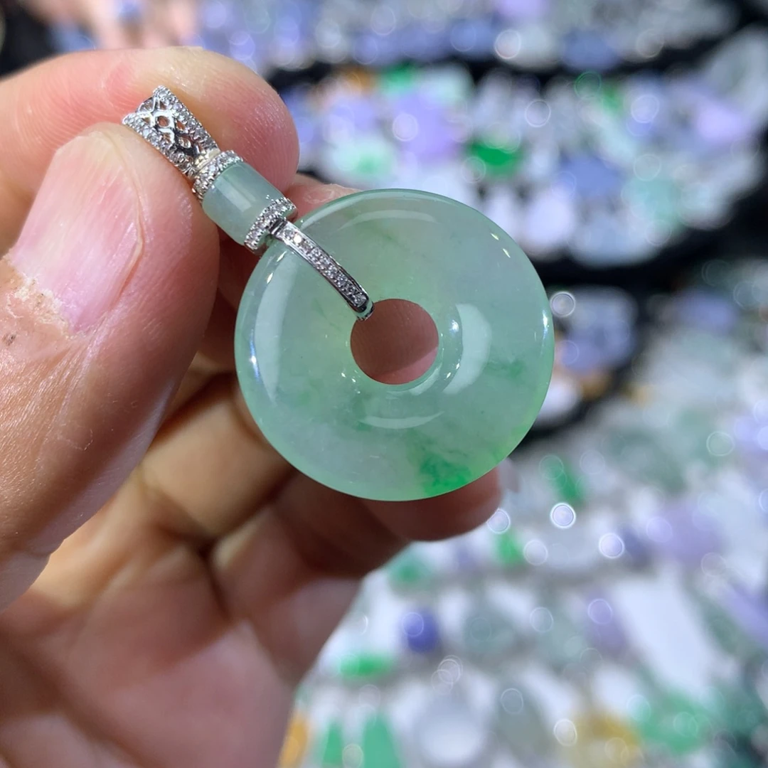 翡翠18K金镶嵌吊坠(不含链)