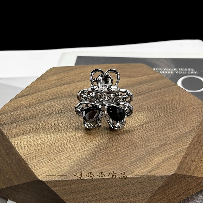 【LXX靓西西】203抓夹2.6厘米优雅三瓣花精致小抓夹