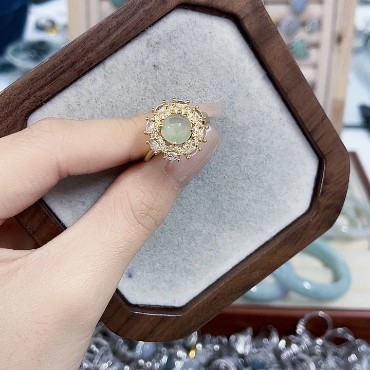 翡翠未镶嵌颈饰天然翡翠Ａ货