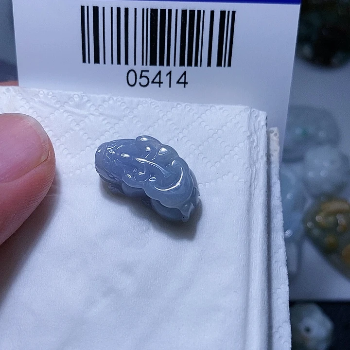 翡翠未镶嵌颈饰天光墟翡翠市场现金代购