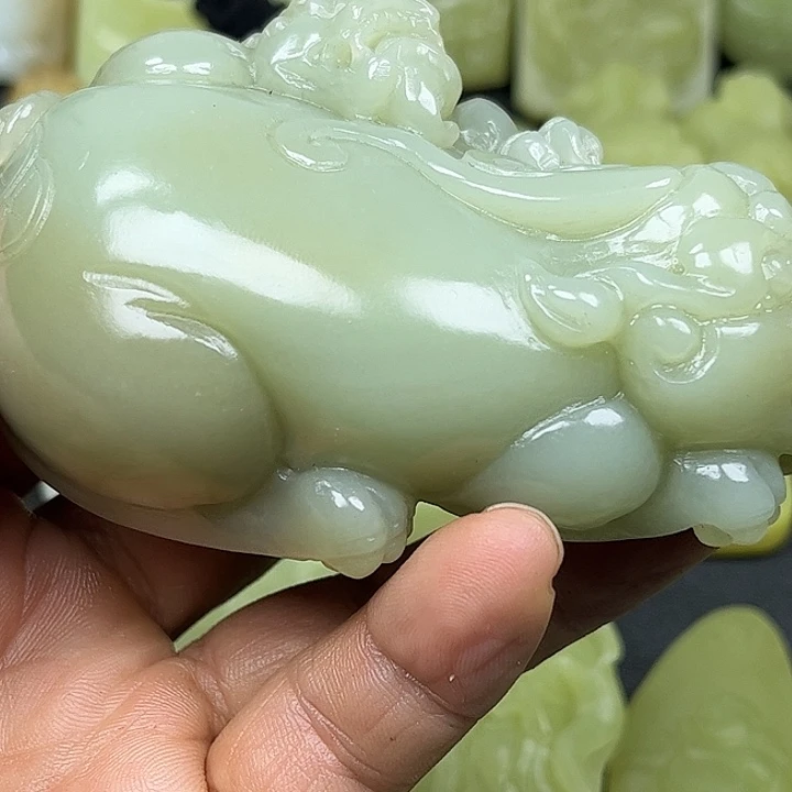 和田玉（糖玉）未镶嵌颈饰