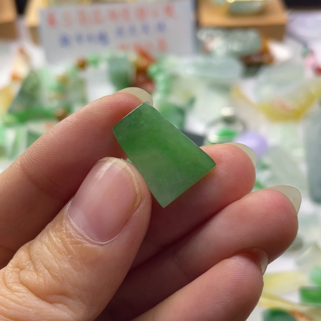 定制翡翠未镶嵌天然缅甸翡翠