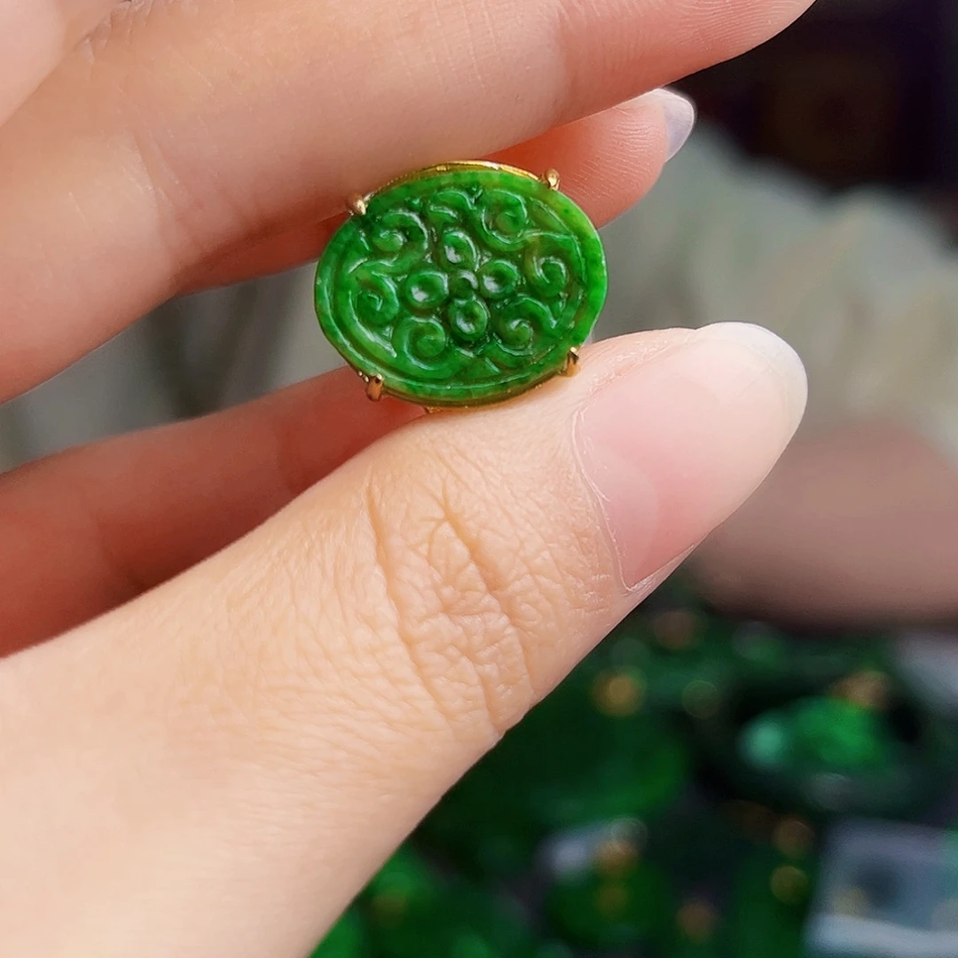 颈饰银S925镶嵌翡翠多样性