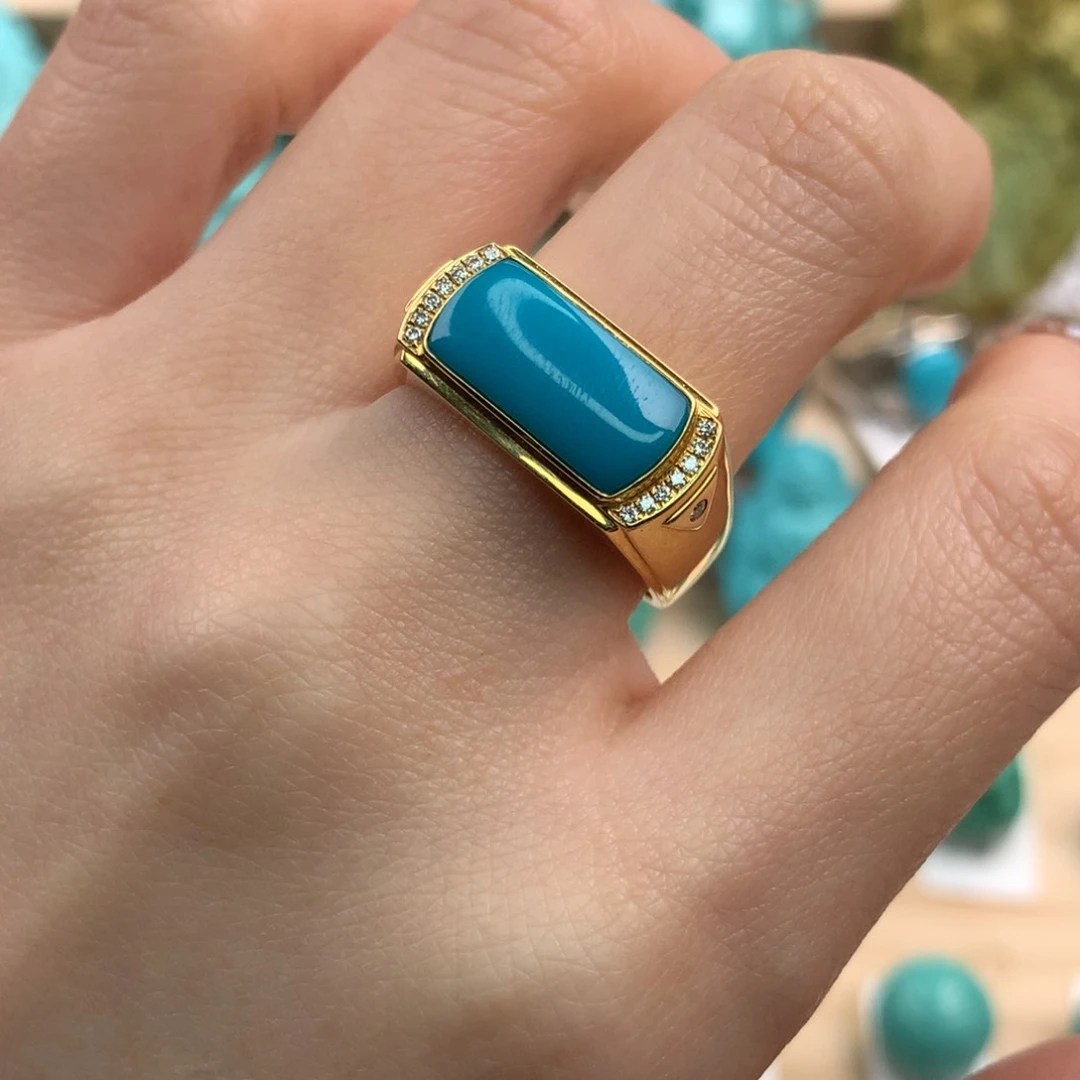 绿松石珠宝玉石18K金镶嵌西****?