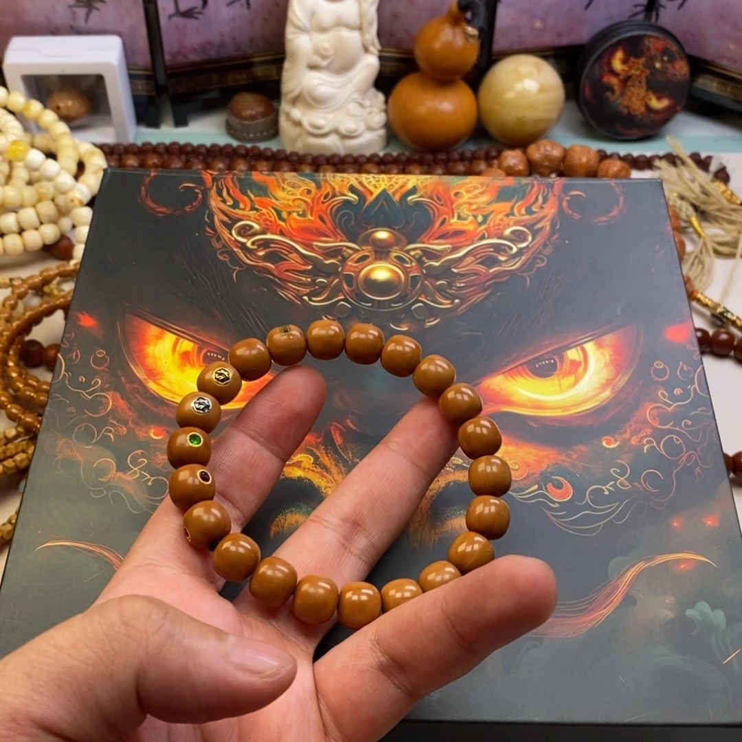 猴头核桃吊坠。。。。。。。。。。