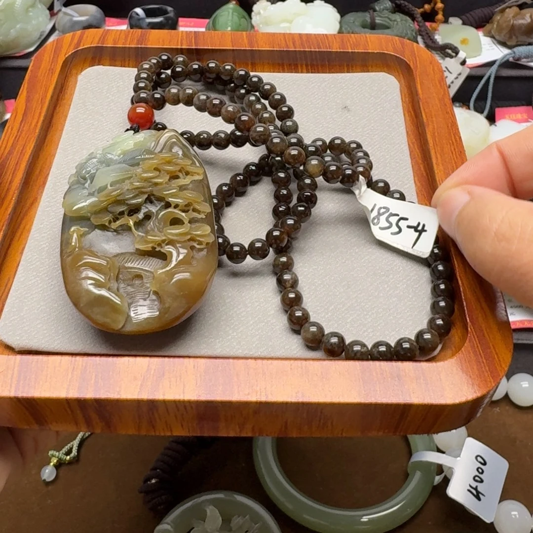 宝***辉和田玉未镶嵌颈饰