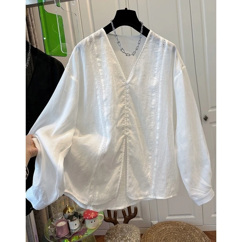 00682时尚超好看苎麻蕾丝镂空V领开叉长袖时尚防晒服女衬衫轻薄夏