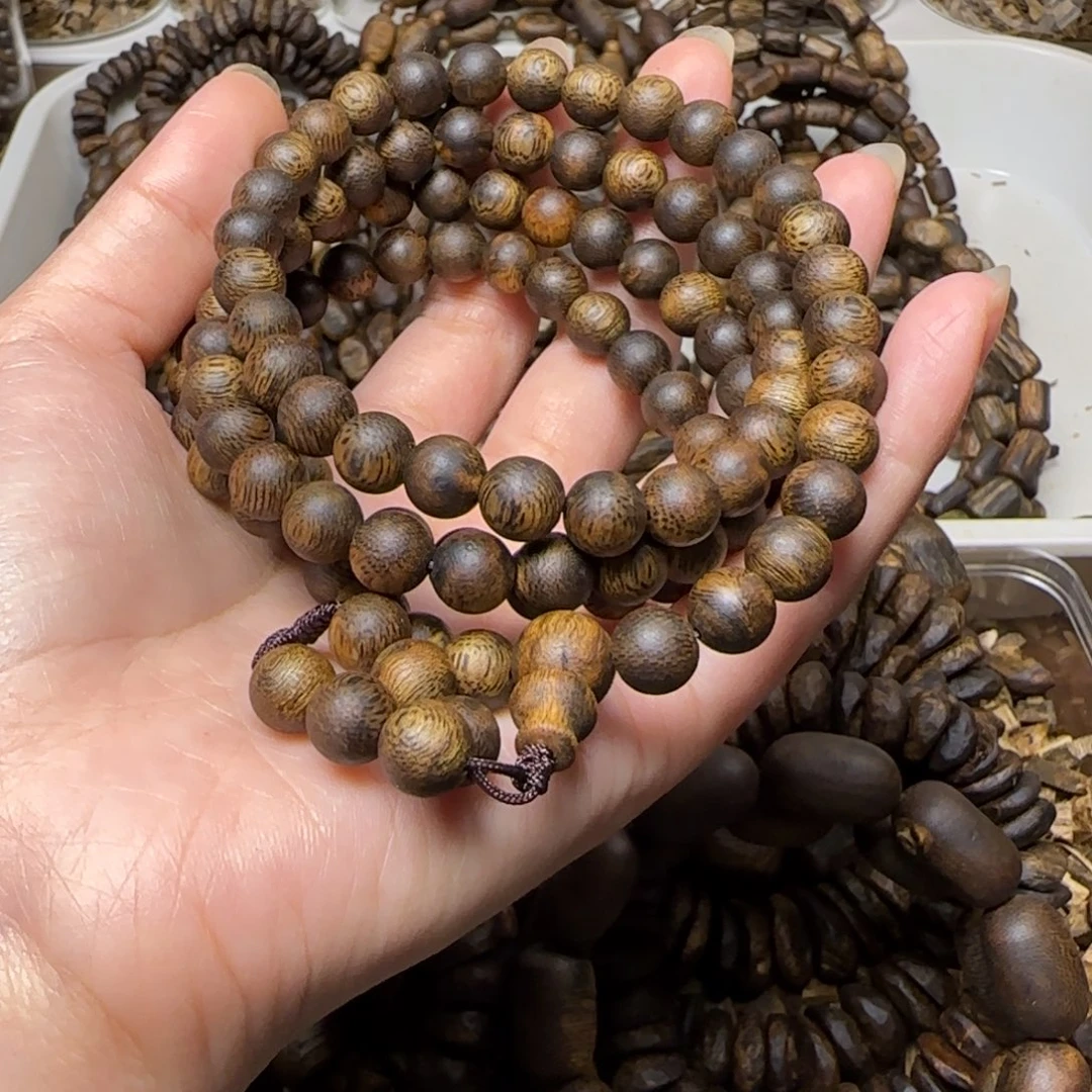 五***菱沉香手串多圈0.8规格28.5克老料高油