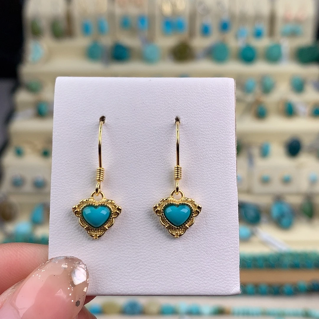 绿松石未镶嵌耳饰