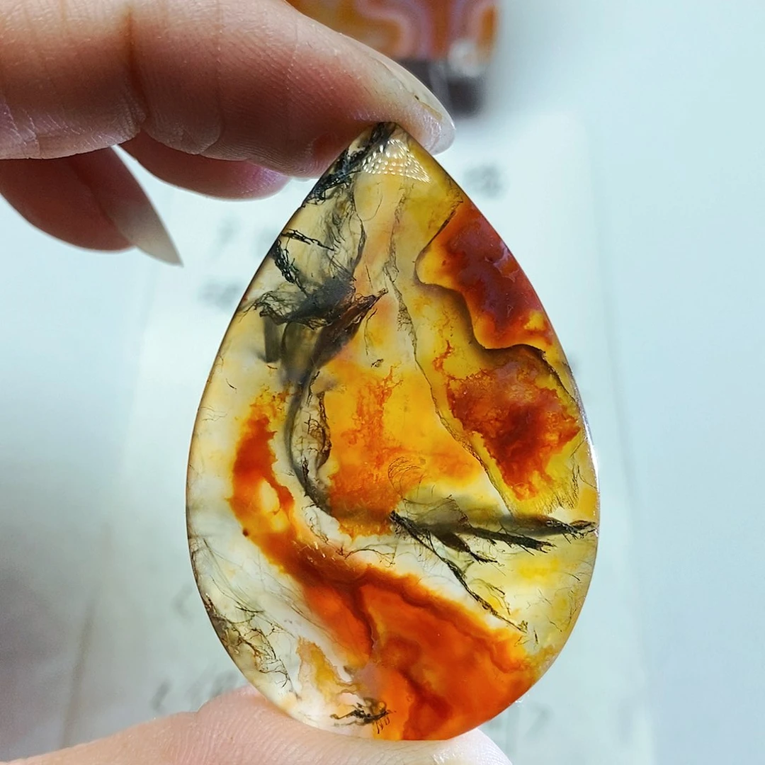 玛瑙/玉髓颈饰未镶嵌宁****2