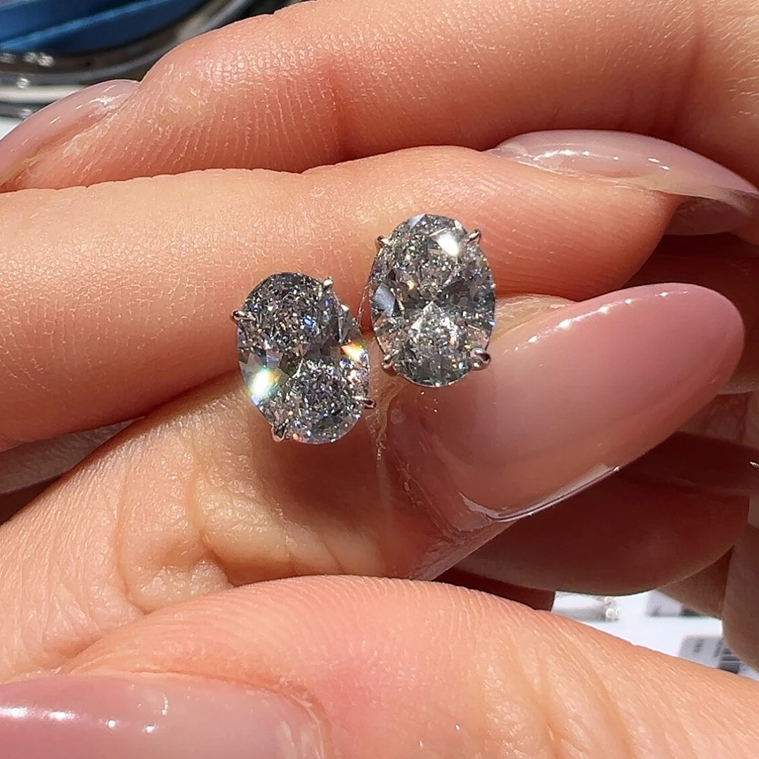 小***啡实验室培育钻石耳饰18K金镶嵌2.9 克拉孤品放漏 蓝调