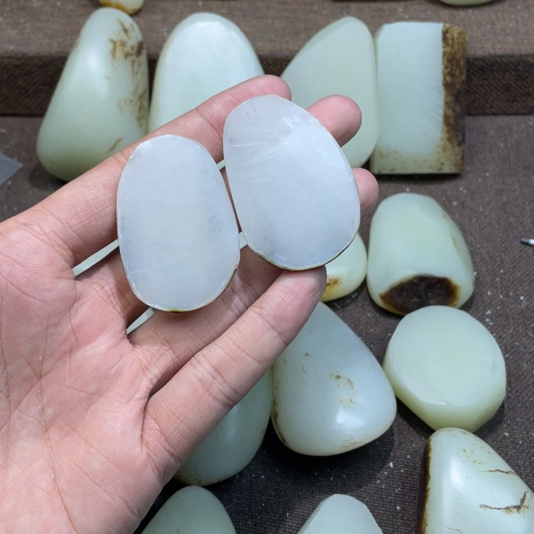 张***龙定制和田玉未镶嵌和田玉