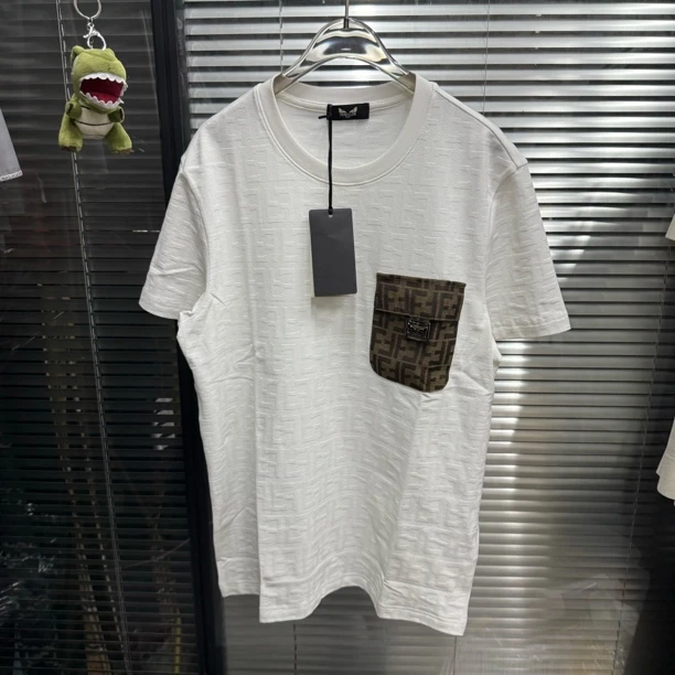 未使用 FENDI/芬迪 芬迪小怪兽系列 双f老花满印口袋短袖