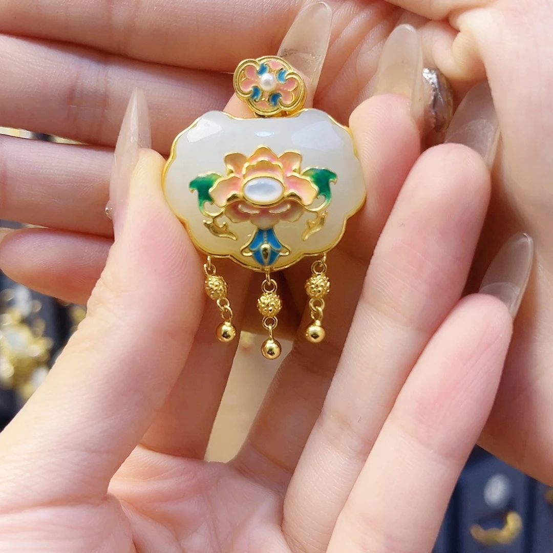 和田玉银S925镀金镶嵌颈饰