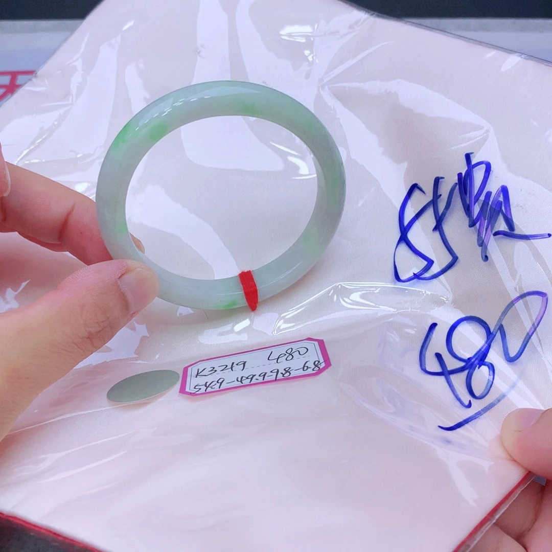 未镶嵌手镯翡翠翡翠