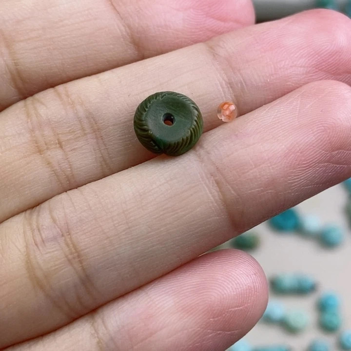 南红玛瑙未镶嵌珠宝奇石