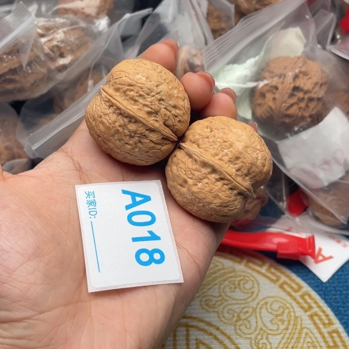 文玩核桃吊坠核桃