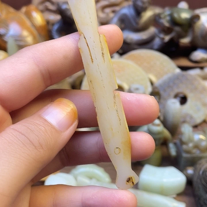 和田玉（糖玉）未镶嵌挂件