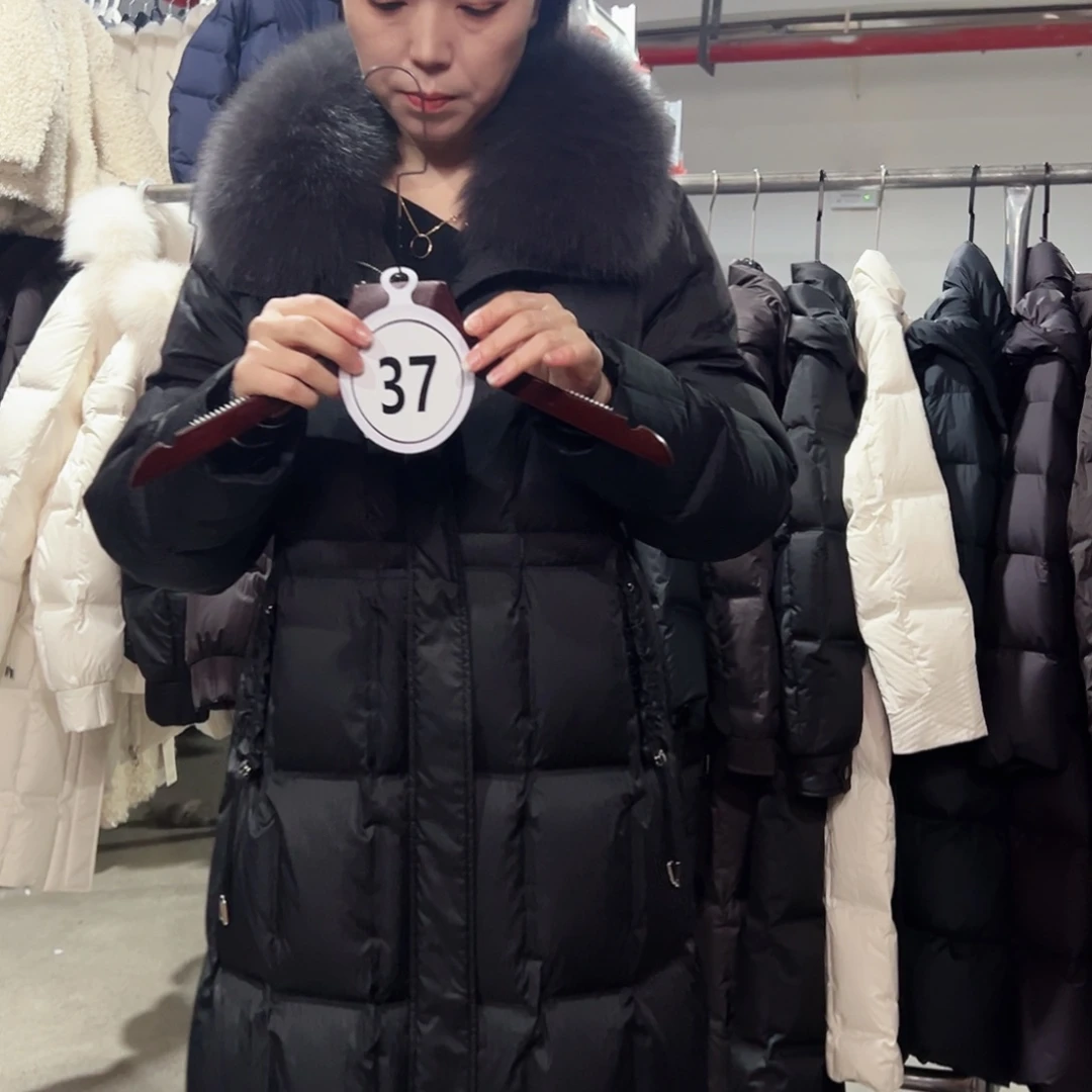 时尚潮流真狐狸毛领外套37号M