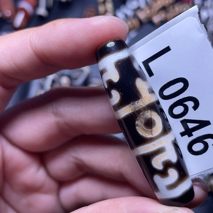 玛瑙/玉髓颈饰未镶嵌瑕疵