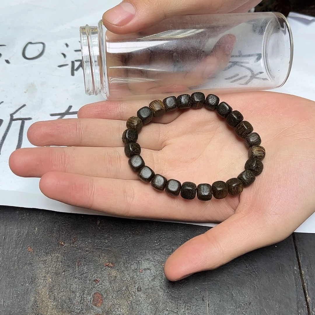 大叶紫檀（黑酸枝木类）