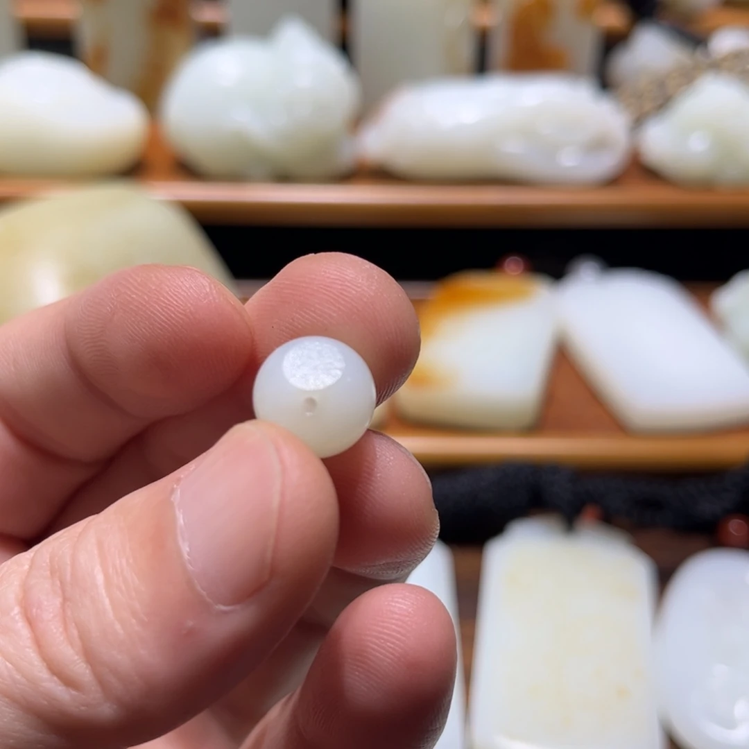 和田玉把件未镶嵌赏*阁