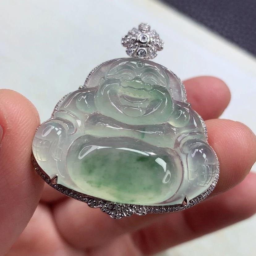 【闪购商品】颈饰18K金镶嵌翡翠佛