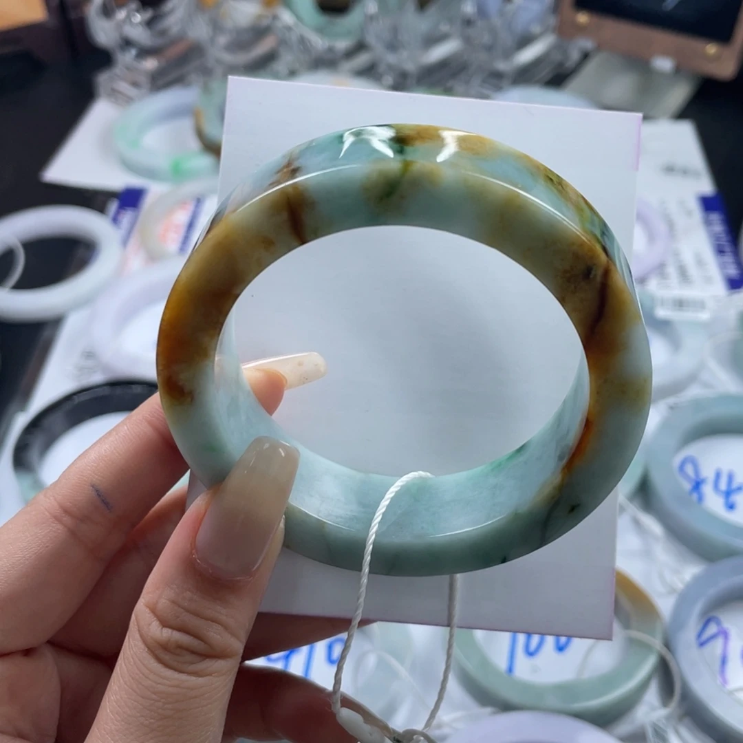 定制翡翠未镶嵌翡翠手镯基地质检发货