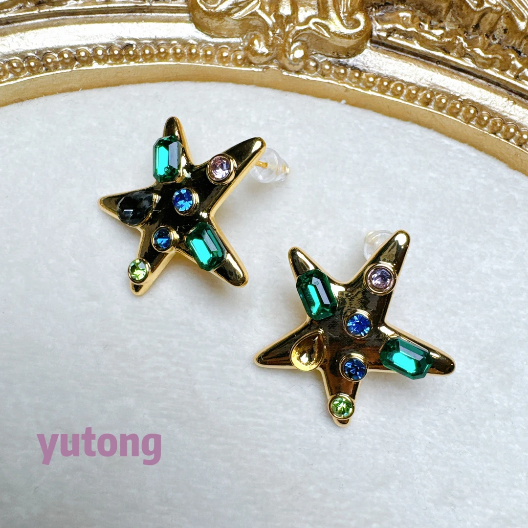 铜合金锆石耳饰 【雨桐轻奢饰品】设计款耳环YT00409