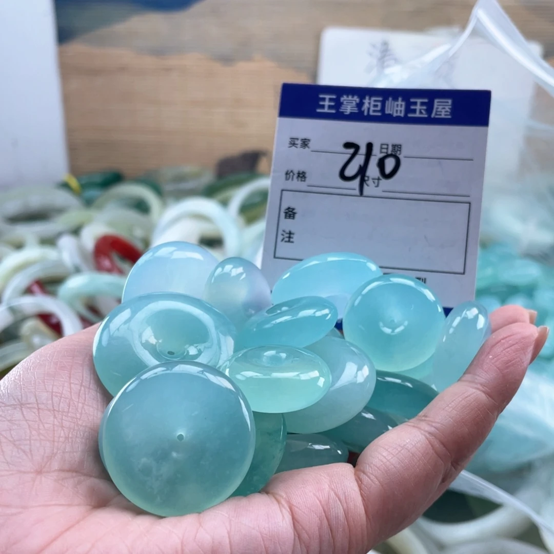 岫玉未镶嵌手镯手镯多样性，发一件