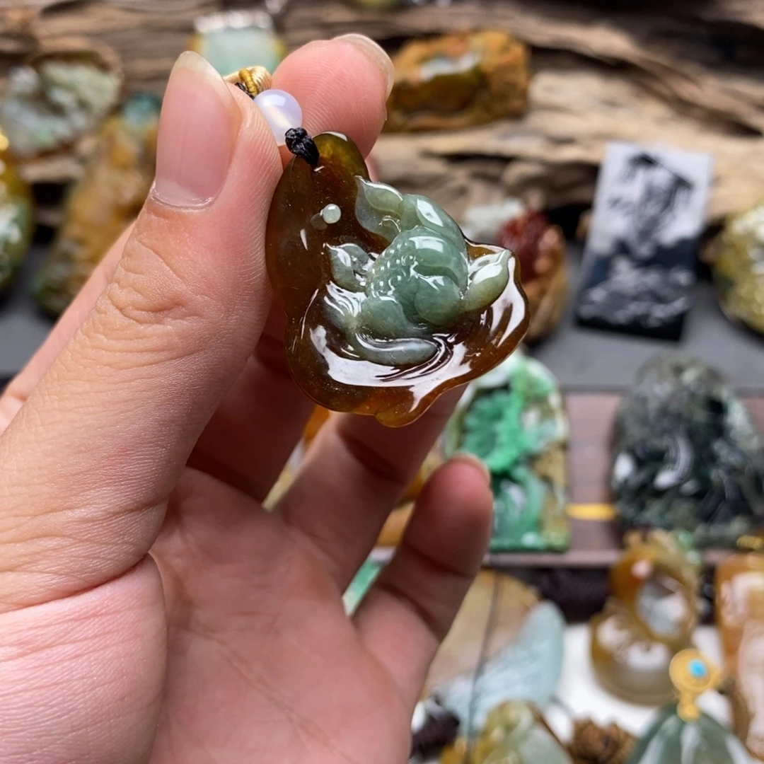 未镶嵌挂件翡翠一
