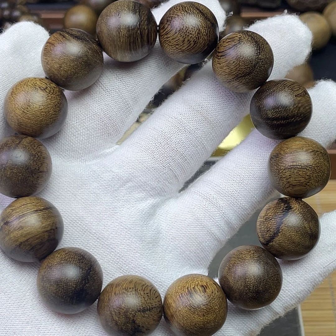 阳***力手串沉香达拉干………………