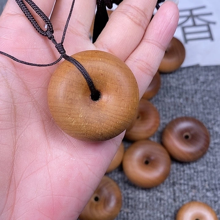 檀香木无事牌老山檀香厚的平安扣微瑕疵