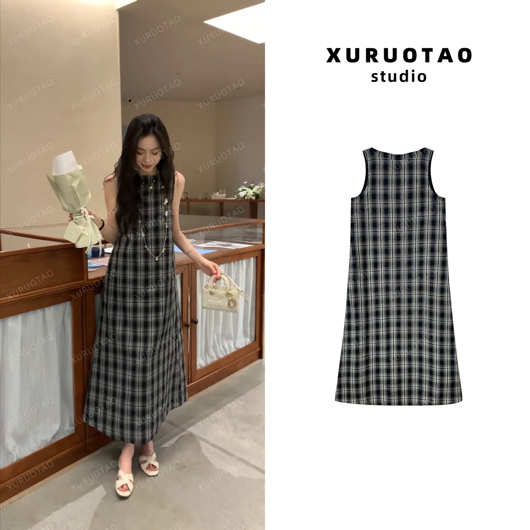 XURUOTAO 【浪漫爱琴海】黑格子设计感显瘦舒适无袖连衣裙 T5332