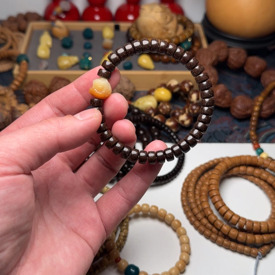 【闪购商品】椰蒂吊坠搭配醒狮