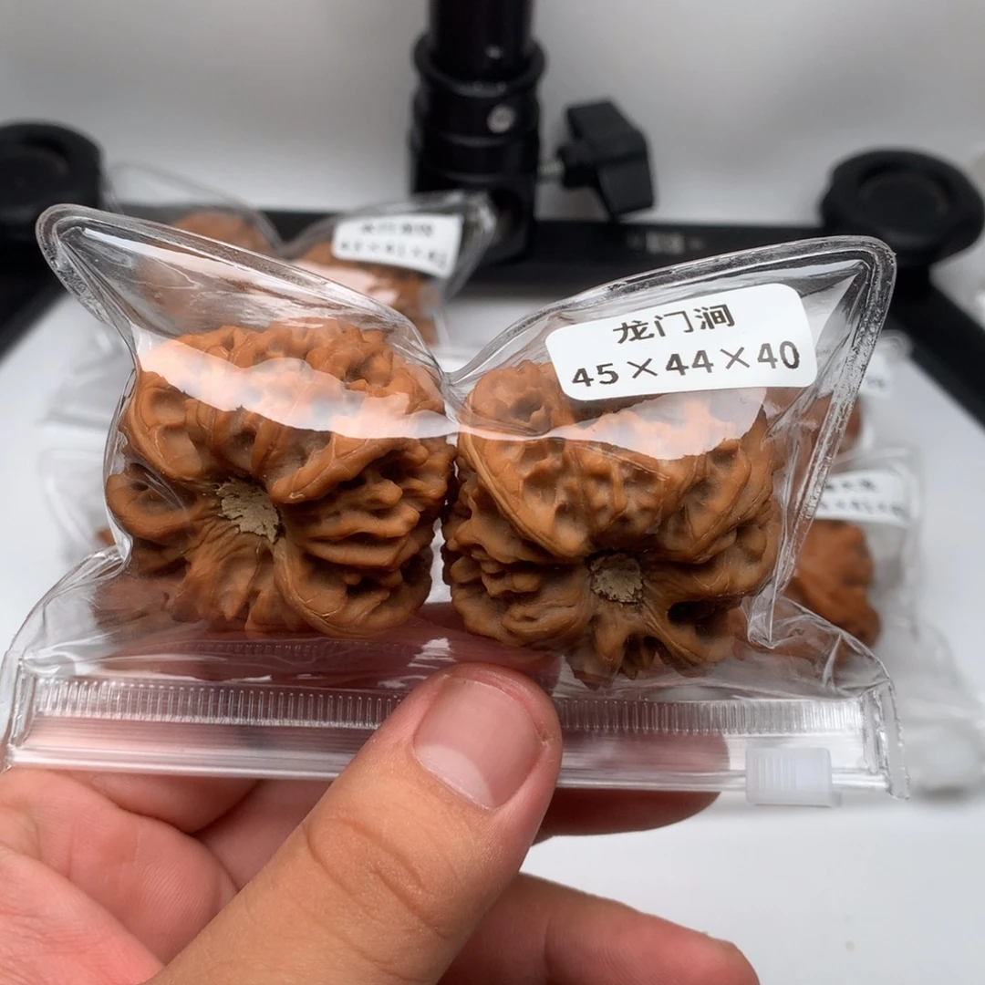 吊坠文玩核桃龙门涧