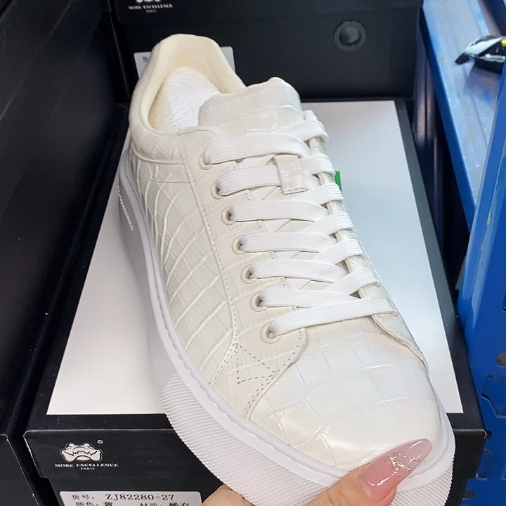 真皮陈***。白色xl42