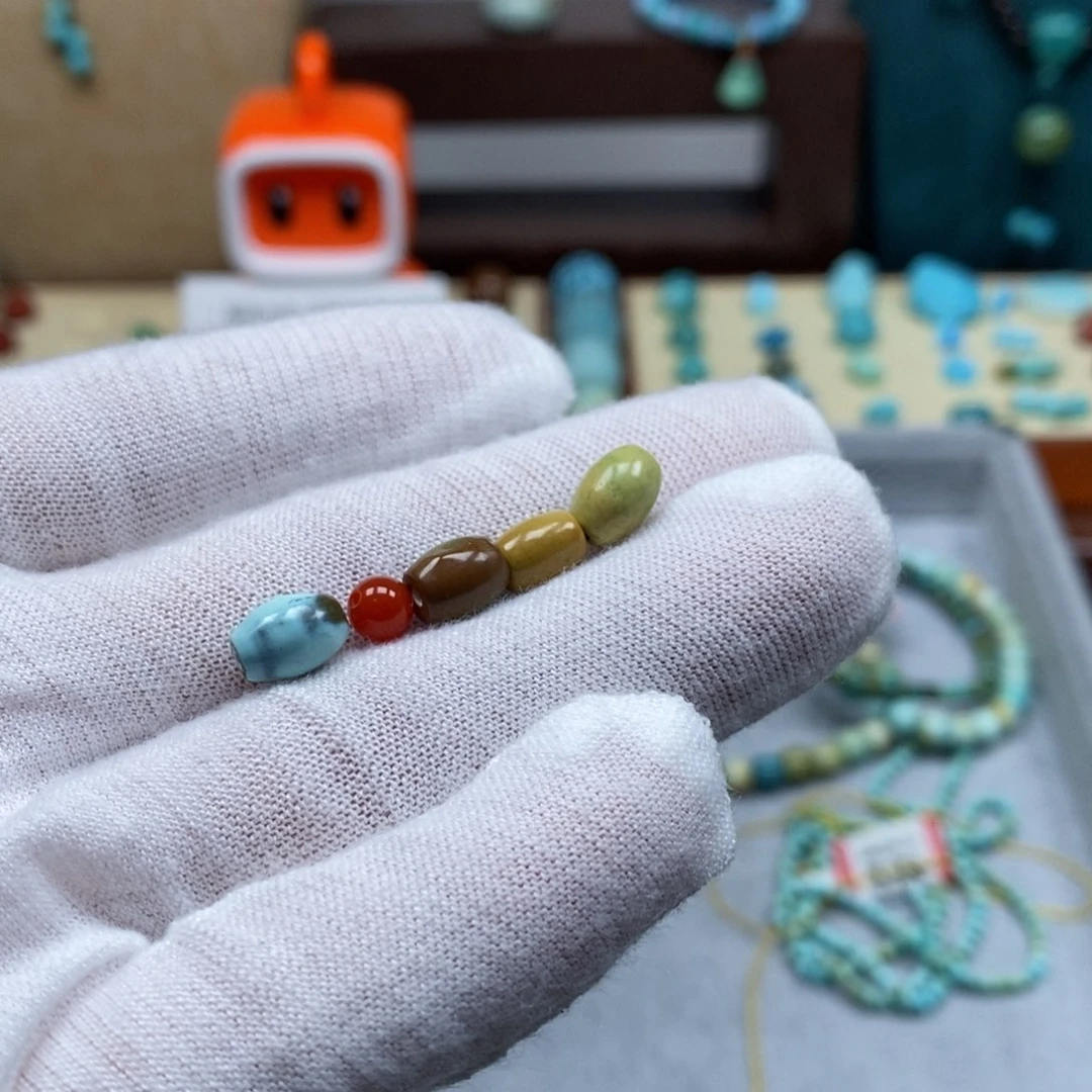 未镶嵌配饰南红玛瑙