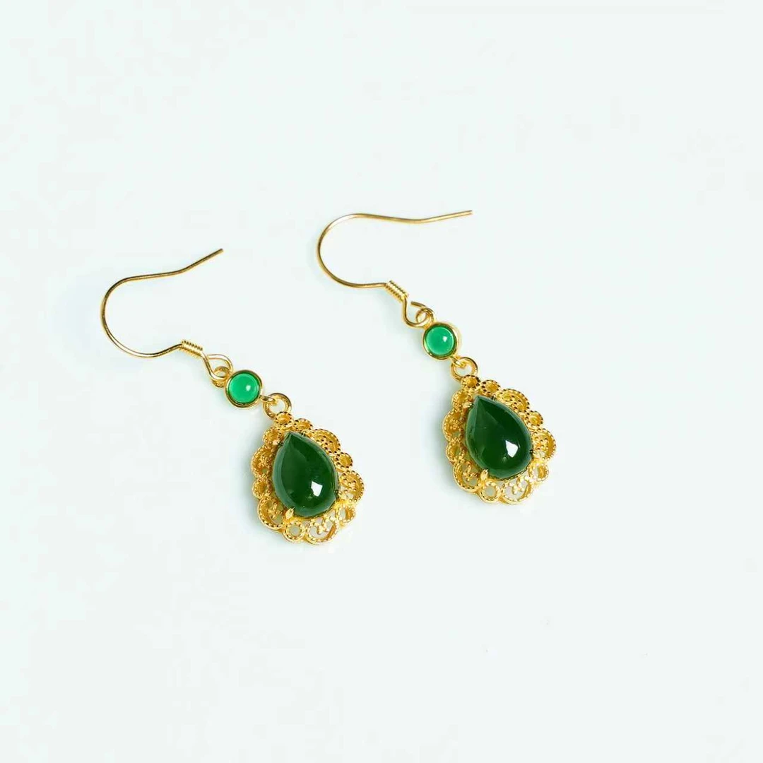 【木子和田玉】天然和田玉菠菜绿水滴耳钩拍一发一多样性发货