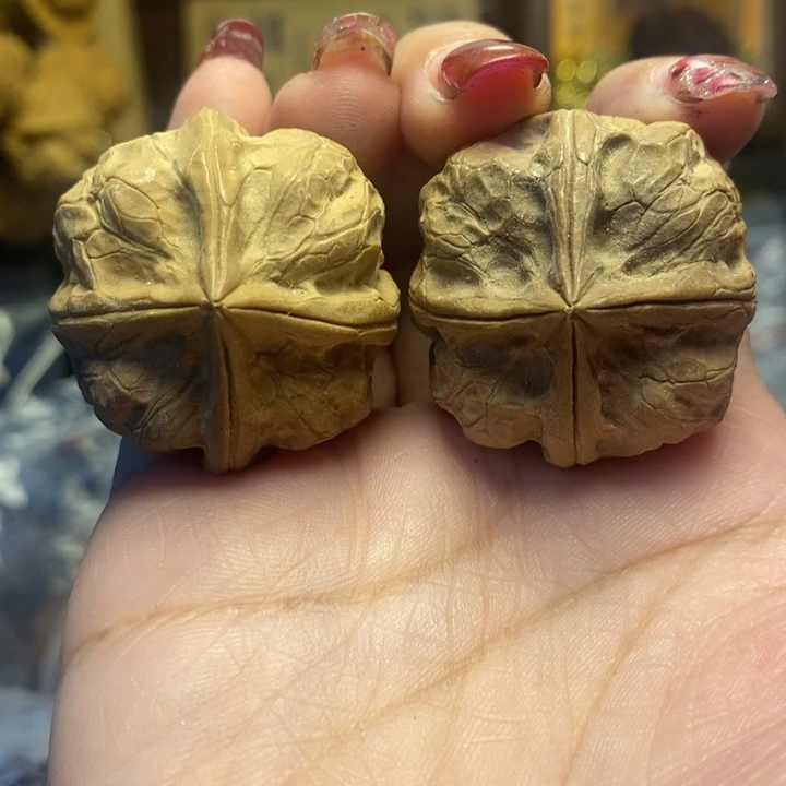 文玩核桃吊坠91南瓜四棱有沙眼