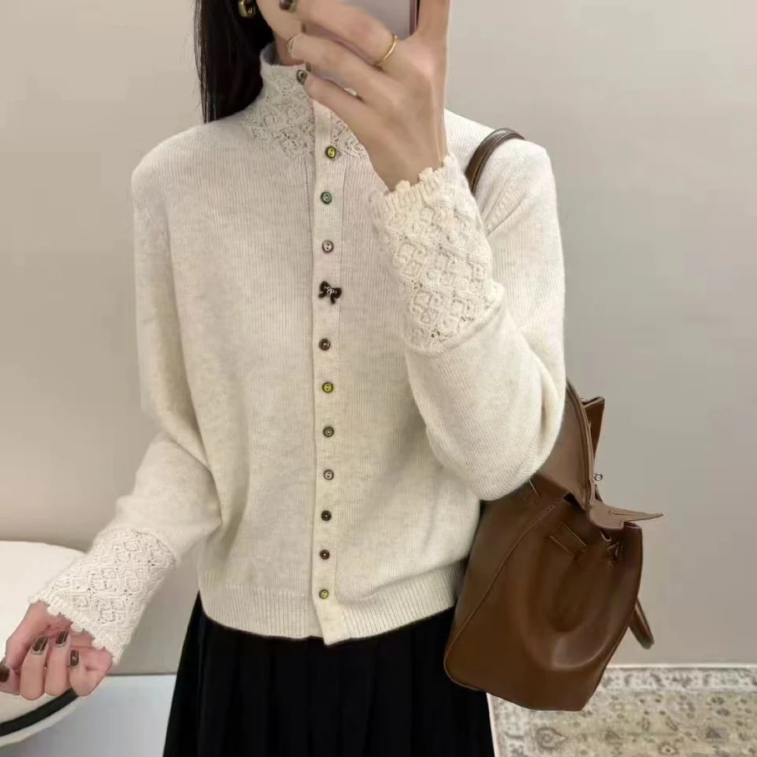 8185 韩式甜美钩花立领单排口针织衫