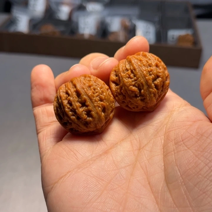 文玩核桃把件满天星571