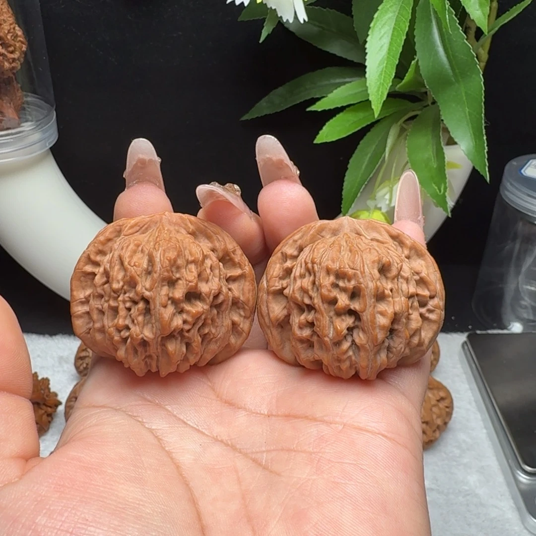 文玩核桃把件44平谷楼