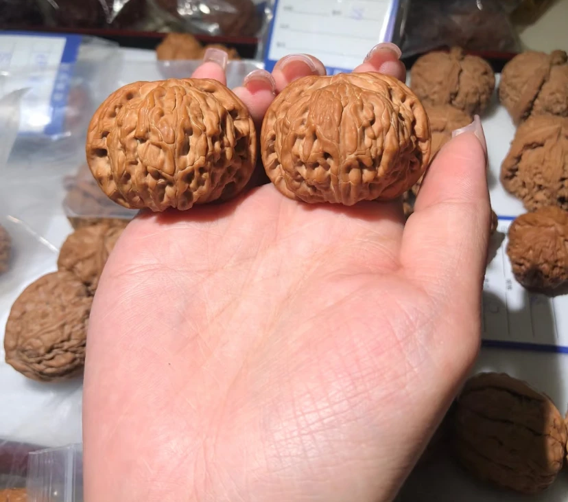 文玩核桃磨盘核桃