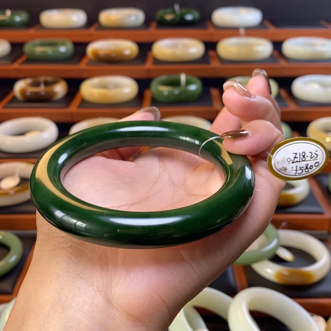 和田玉未镶嵌手镯61.5圈