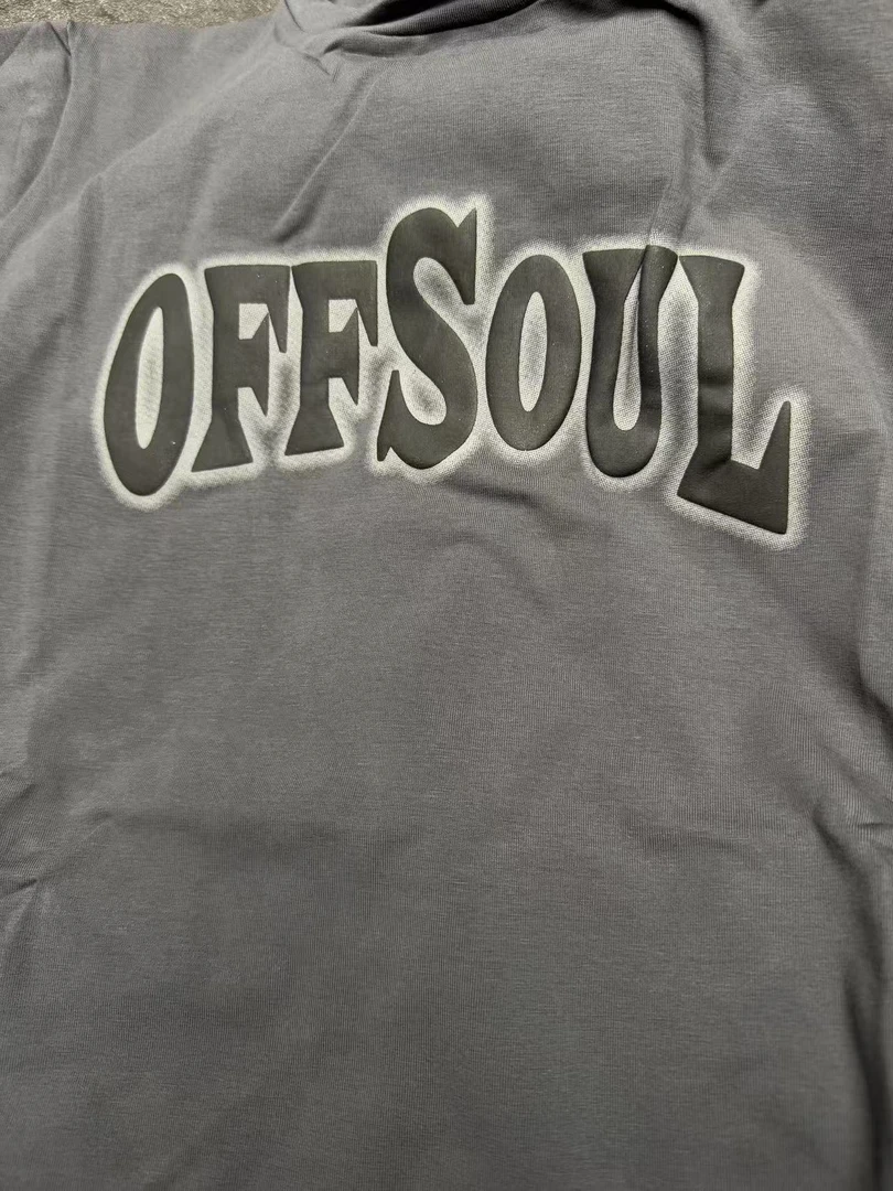 B9-4灰色“胶状字母”长袖上衣（601）